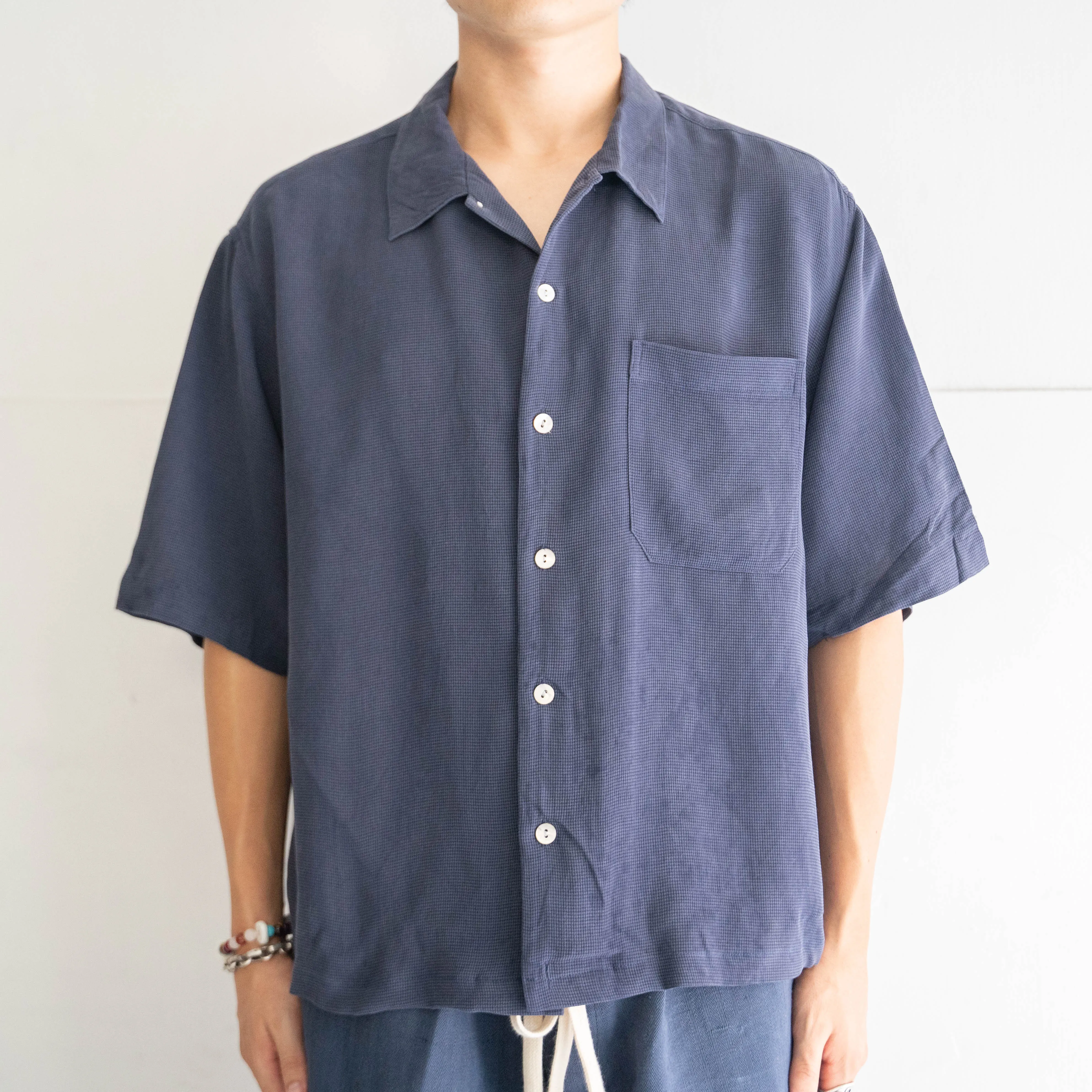 1990s navy color all silk short sleeve shirt 'remake'