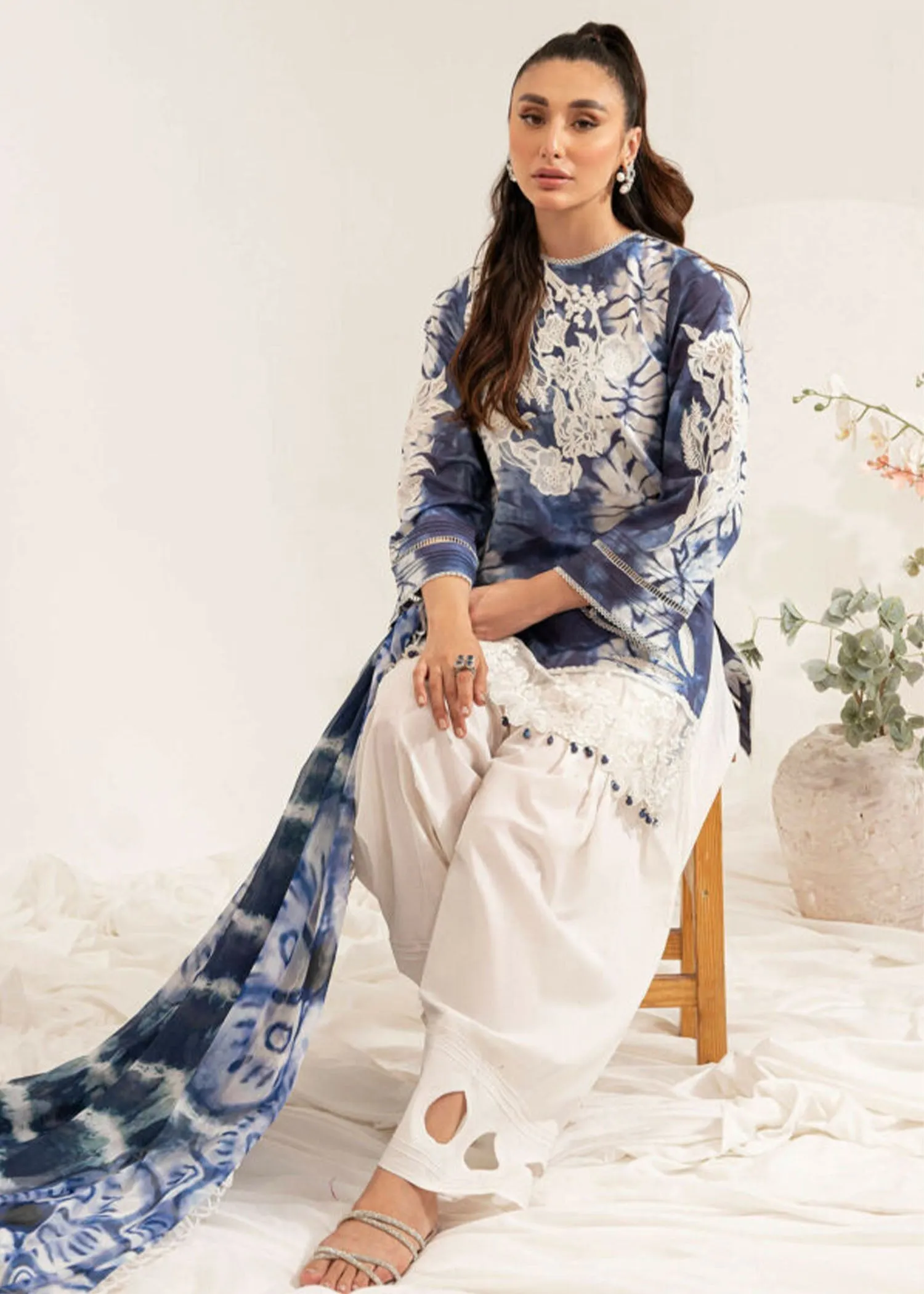 Asifa & Nabeel Leia Lawn Collection – MAVI (LL-16)