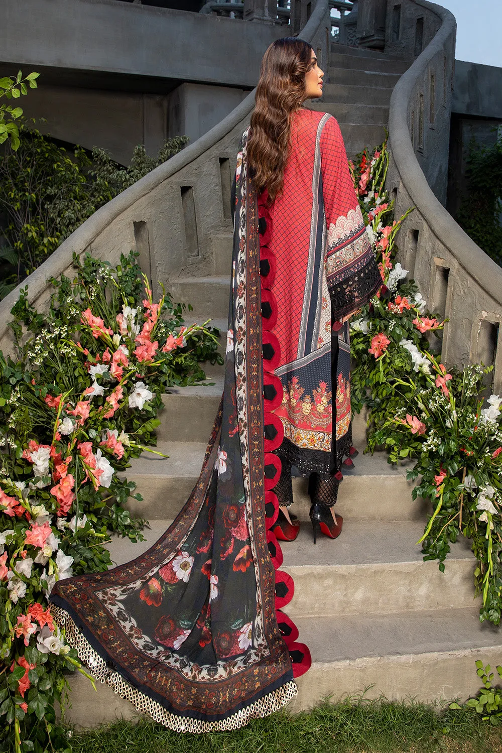 Azure Luxury Lawn Collection 2022 – Scarlet