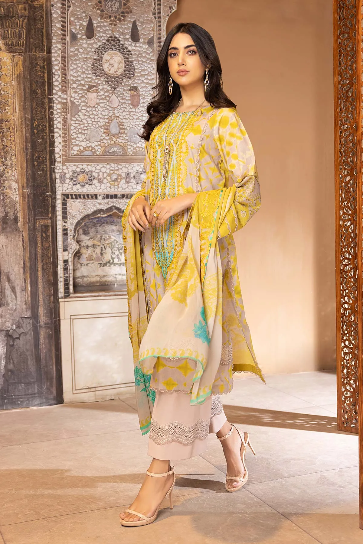 Charizma Combinations Festive Eid Lawn Collection 2023 – CC23-22