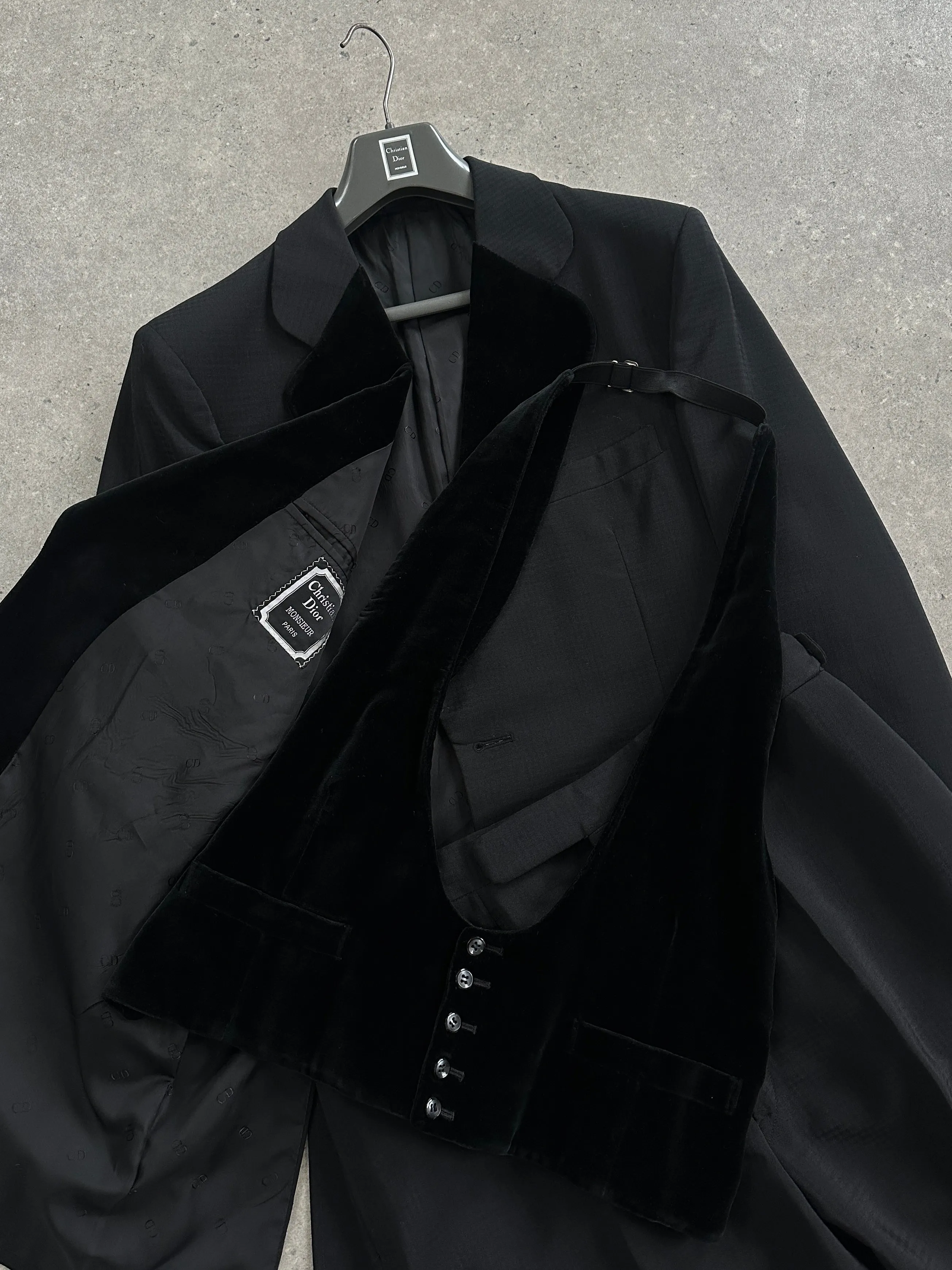 Christian Dior Velvet Tuxedo Three Piece Suit - 44L/W30