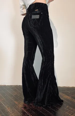 Final Sale ✨ Wrangler Kylie Black Bell