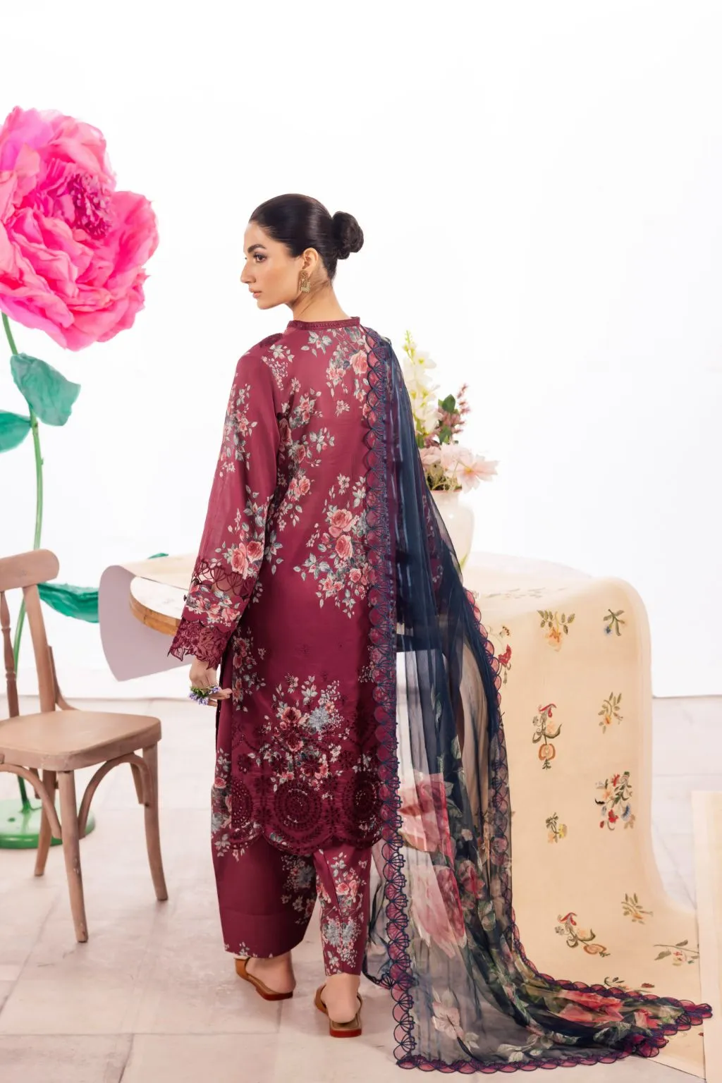 Iznik Dahlia Lawn Collection – DL-11 Embroidered Lawn