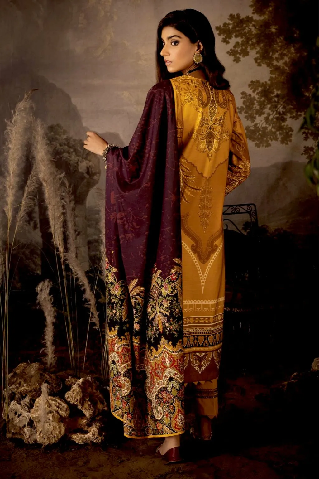 IZNiK Zarafshan Linen Collection '21 – ILC-06 Thoraya