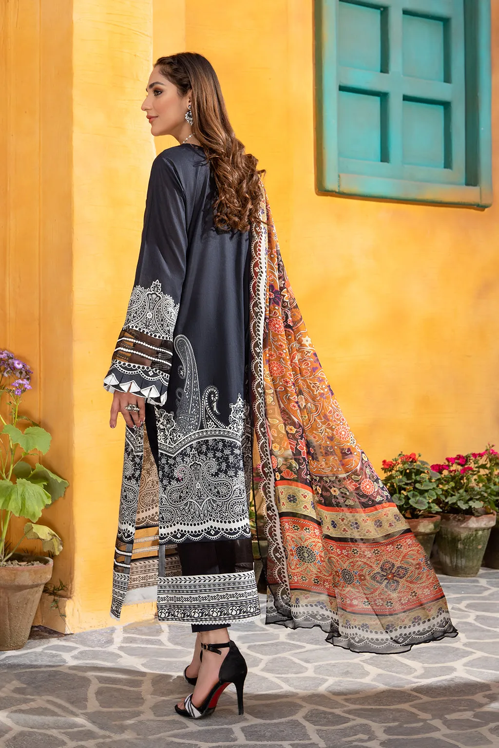 Jahanara Summer Lawn Collection 2022 – J16-04 Black