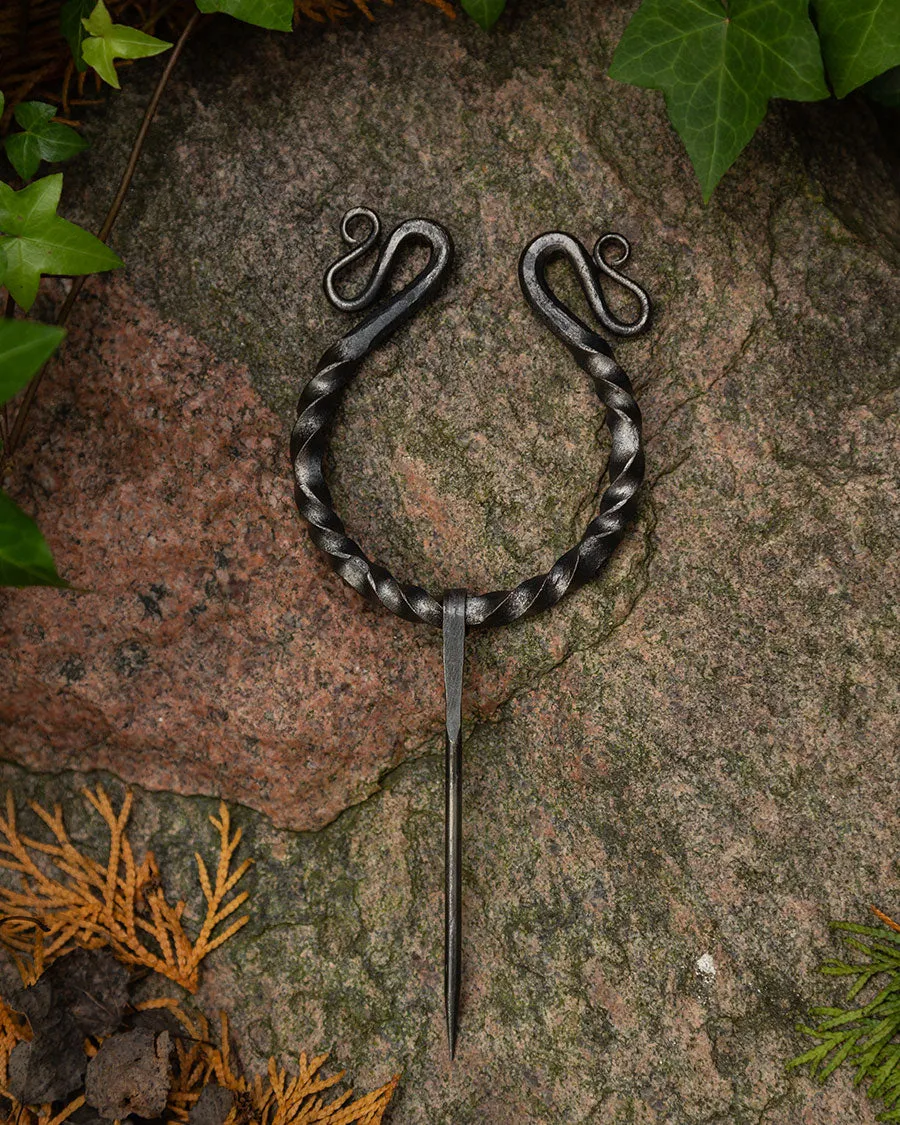 Lyra Fibula