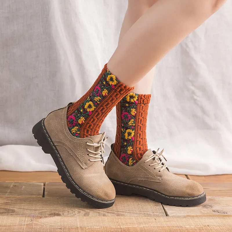 National style court pattern small broken flower socks women's cotton personalized middle tube boots socks retro color women's socks