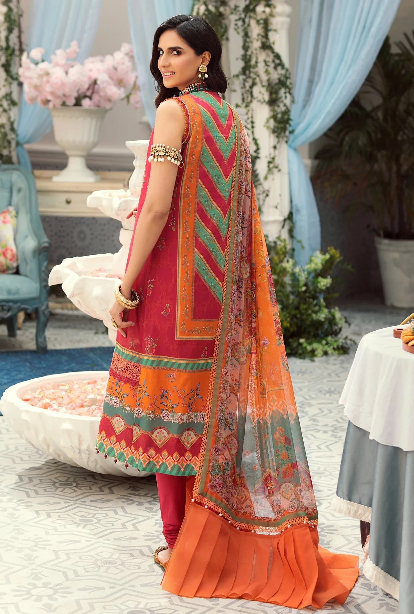 Noor Prints by Saadia Asad Lawn Collection 2022 – D5-A