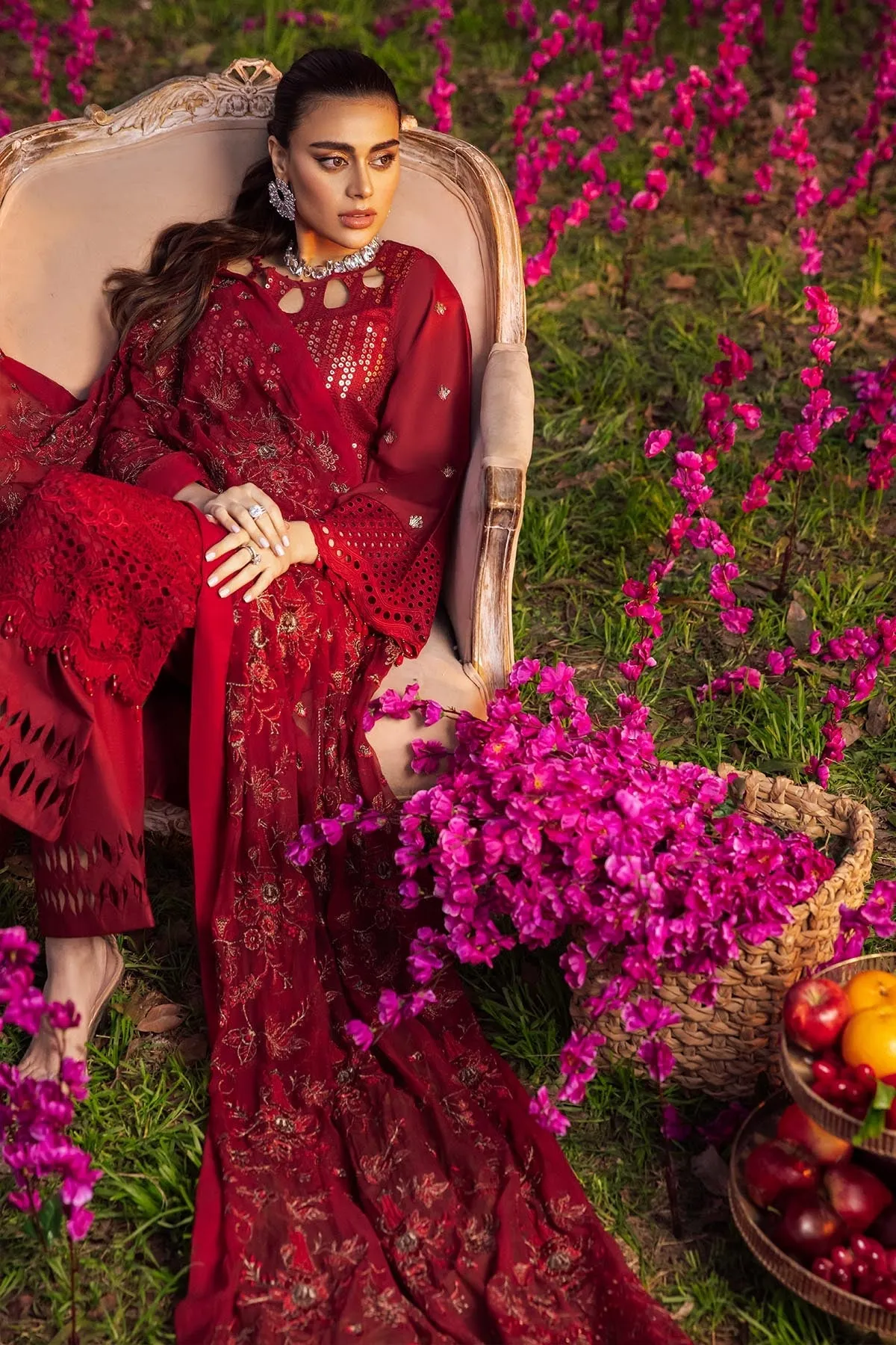 Nureh Exclusive Luxury Lawn Collection 2022 – EZMA