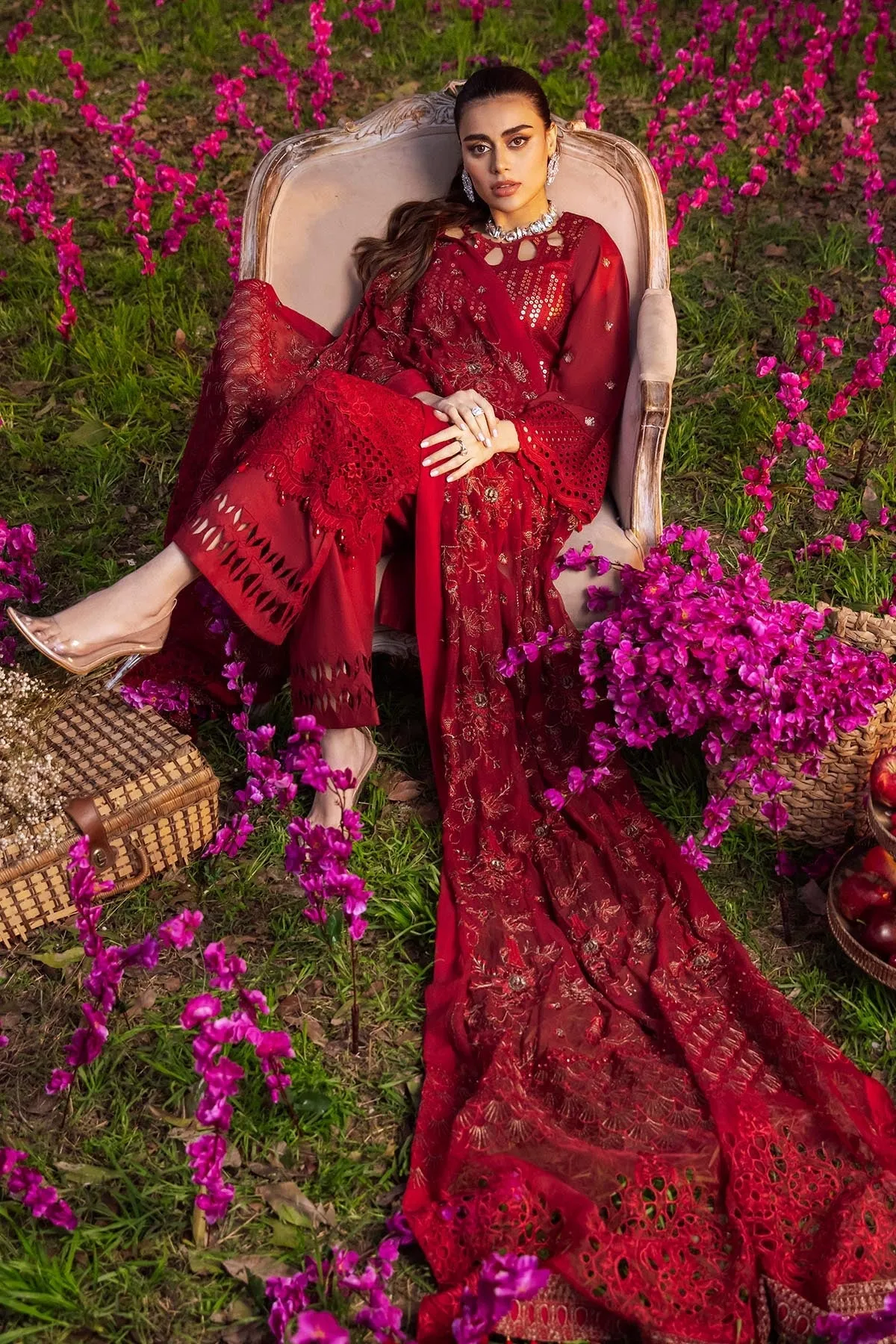 Nureh Exclusive Luxury Lawn Collection 2022 – EZMA