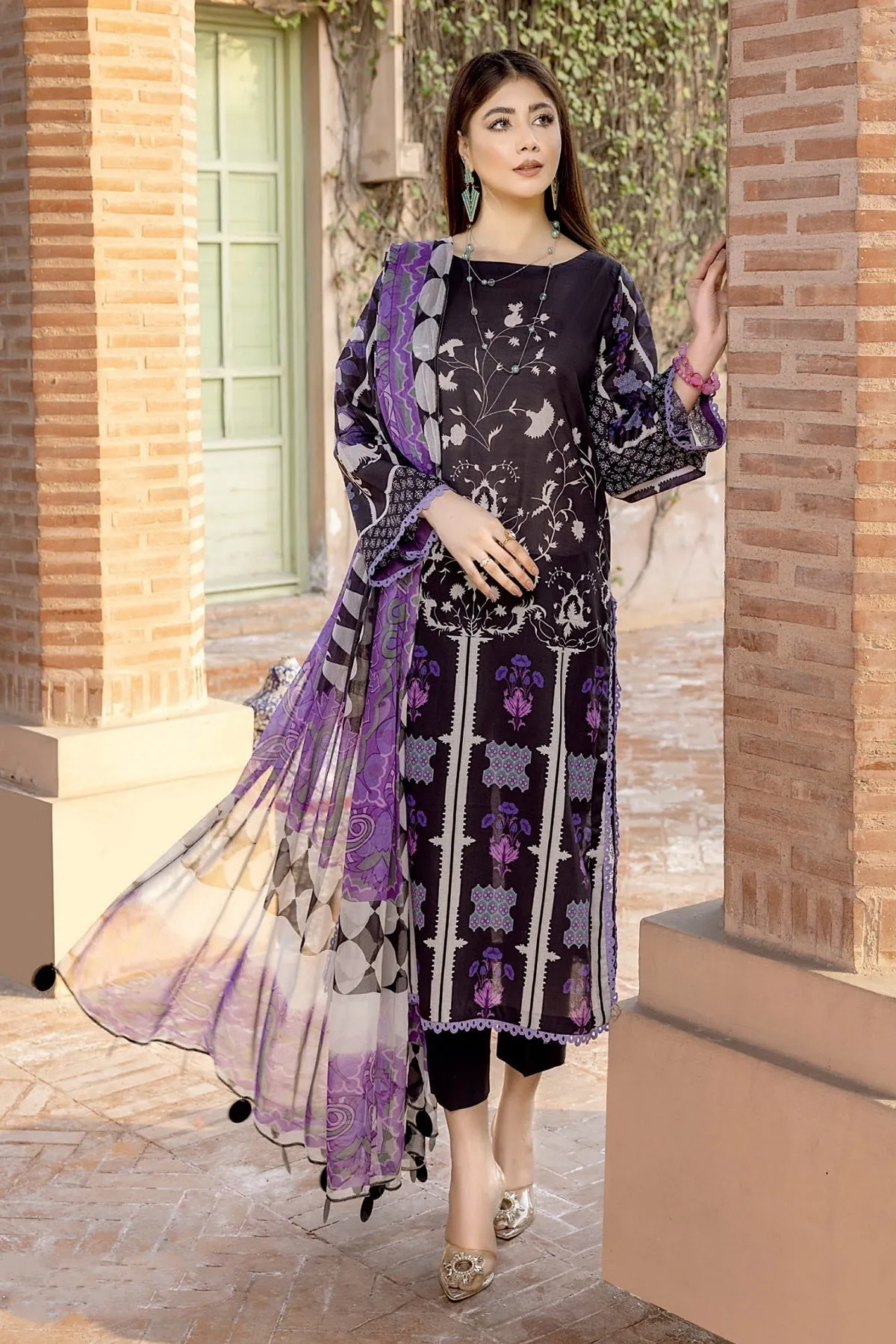 Quas by Charizma C-Prints Lawn Collection – QBW-05