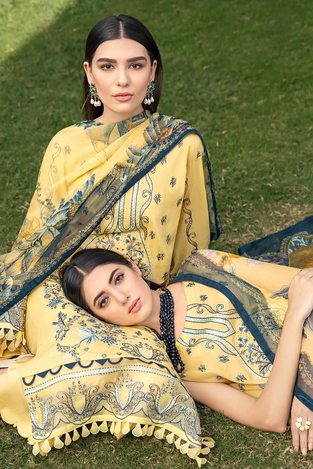 Ramsha Andaaz Lawn Collection – Z-404