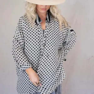 Silk Daisy Shirt - Graphix